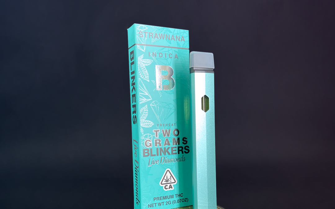 Blinkers 2g Vape Disposable – Strawnana (Live Diamonds)